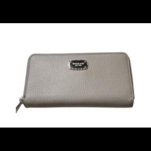 Michael Kors grey multifunctional leather wallet
